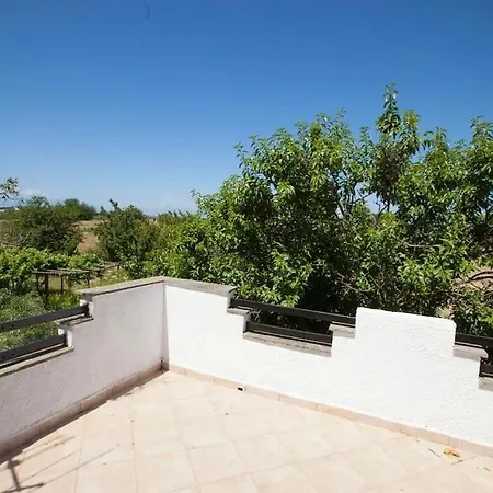 Wonderful With Huge Yard, At Potamos Beach Villa *