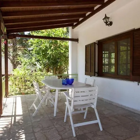 Wonderful With Huge Yard, At Potamos Beach Villa *
