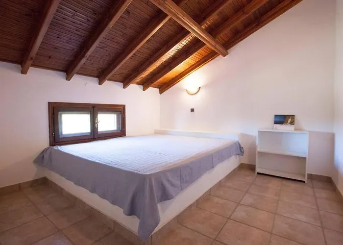 Wonderful With Huge Yard, At Potamos Villa Epanomi